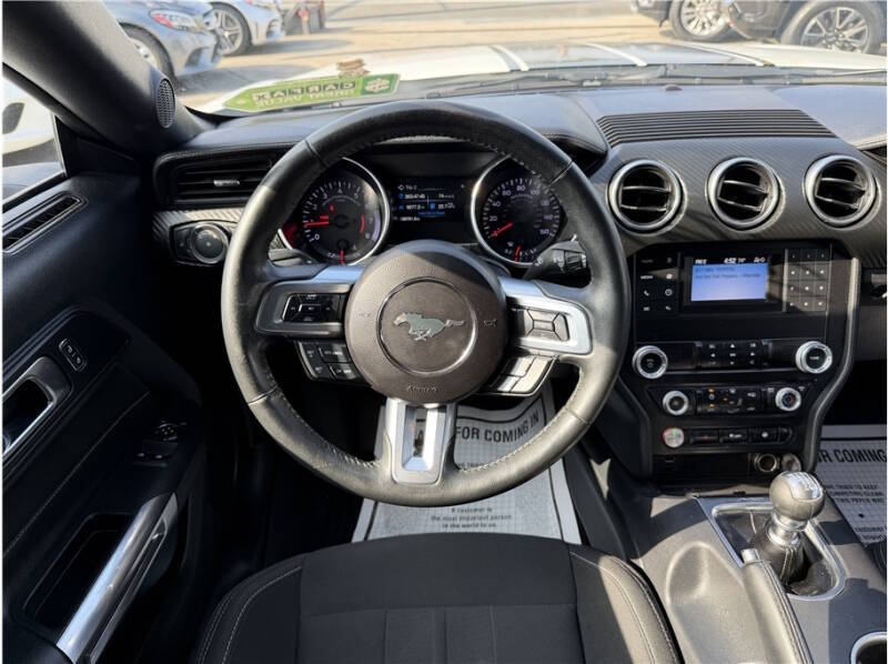 2021 Ford Mustang