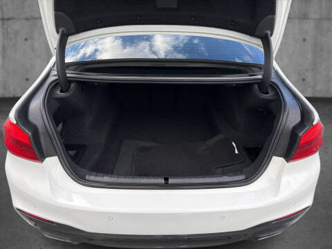 2019 BMW 5 Series 540i