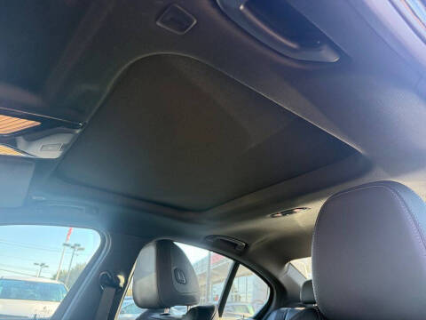 2023 BMW 3 Series 330i xDrive