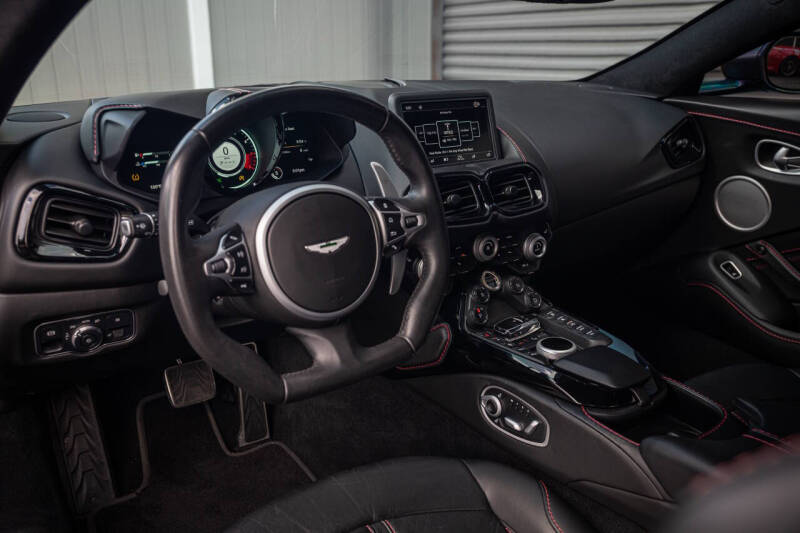 2020 Aston Martin Vantage
