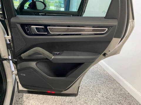 2020 Porsche Cayenne S