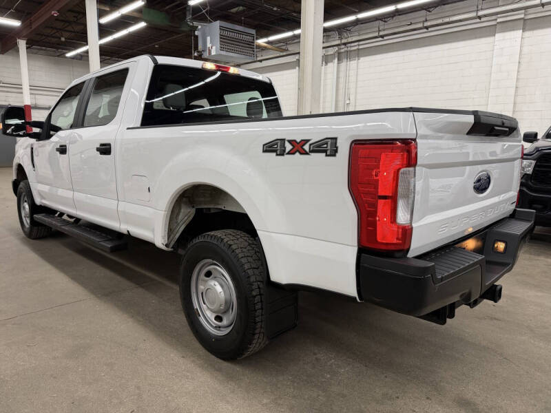 2017 Ford F-250 XL photo 3