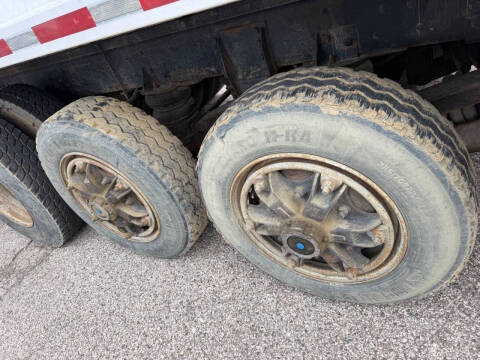1997 Ford LT9000
