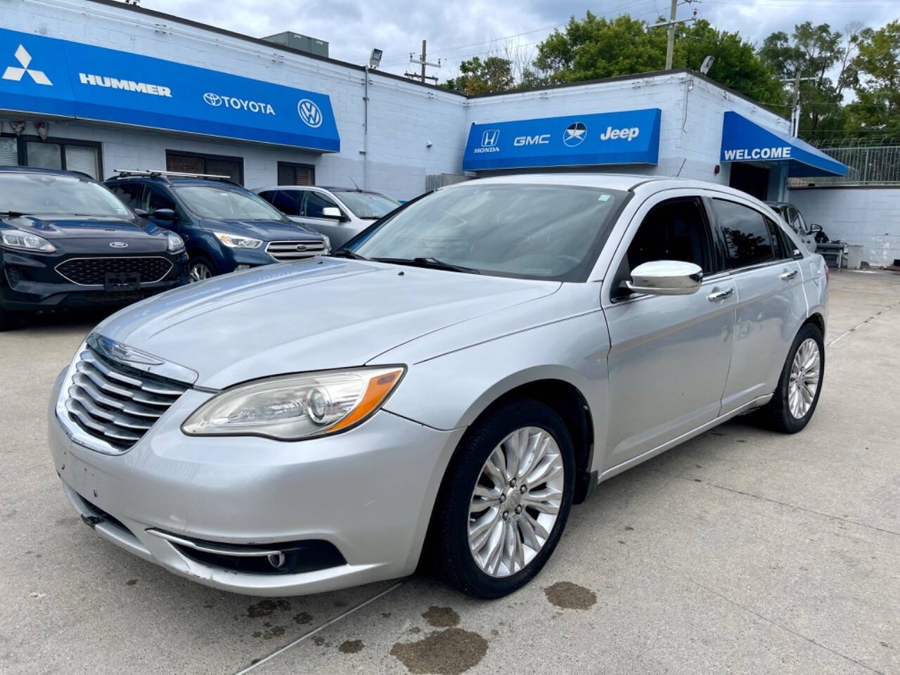 2011 Chrysler 200 for sale at Alpha Auto Sales in Detroit, MI