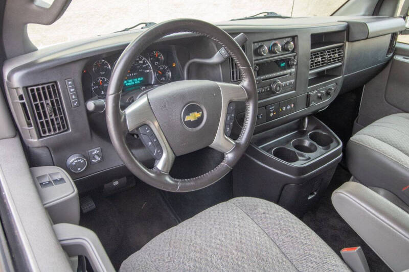 2017 Chevrolet Express LT 3500