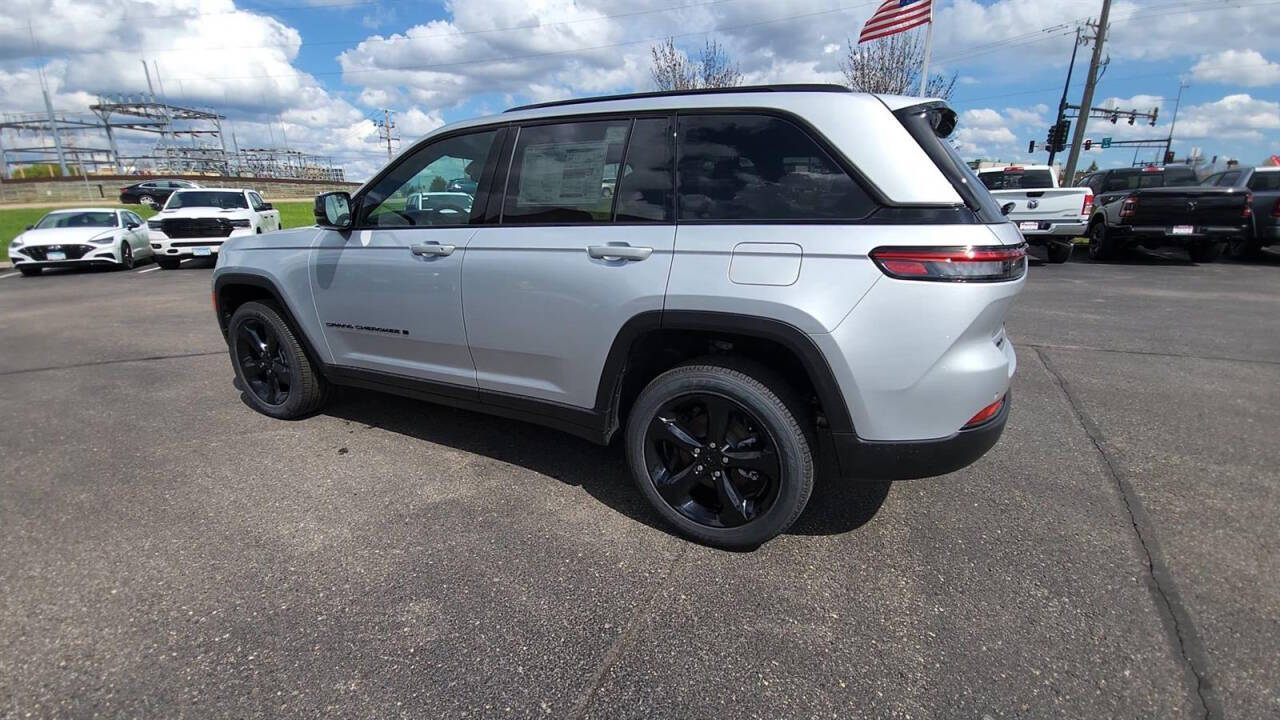 2024 Jeep Grand Cherokee for sale at Victoria Auto Sales in Victoria, MN