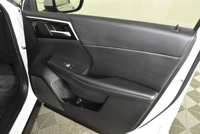 2024 Mitsubishi Outlander PHEV SE