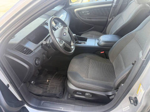 2015 Ford Taurus SEL
