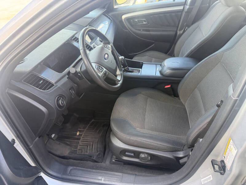 2015 Ford Taurus SEL