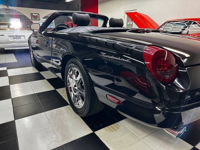2005 Ford Thunderbird Deluxe