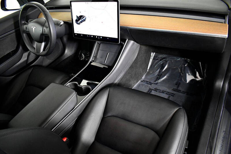 2019 Tesla Model 3 Standard Range Plus