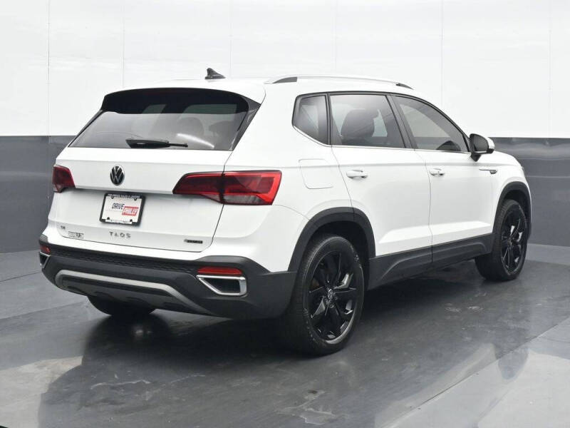 2022 Volkswagen Taos SE 4Motion