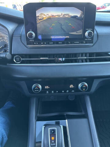 2024 Mitsubishi Outlander ES