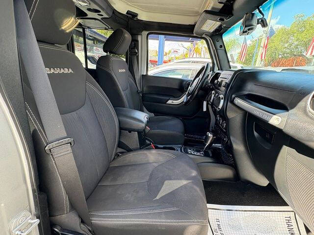 2016 Jeep Wrangler Unlimited Sahara