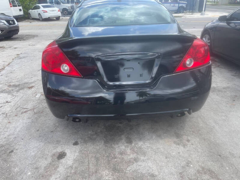 2011 Nissan Altima 3.5 SR