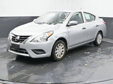 2019 Nissan Versa S Plus