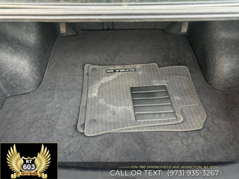 2022 Nissan Altima 2.5 SR