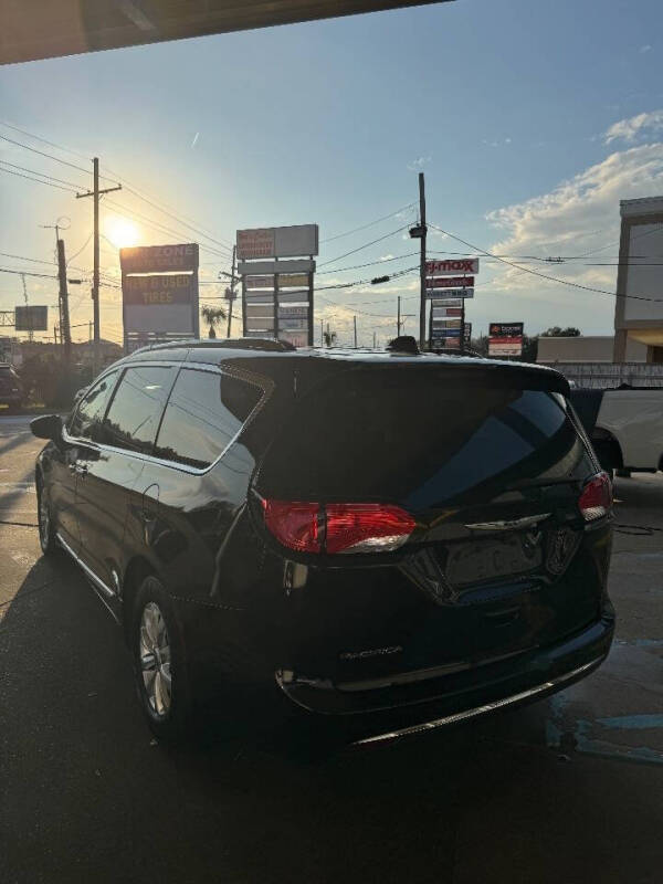 2018 Chrysler Pacifica Touring L