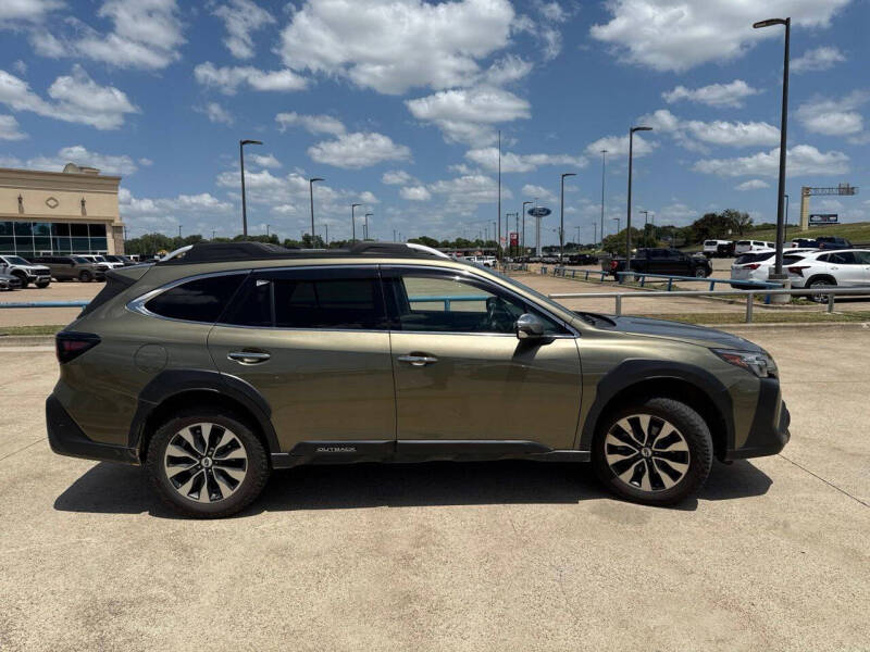 2023 Subaru Outback Touring