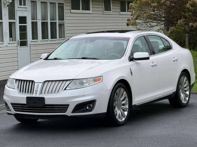 2011 Lincoln MKS
