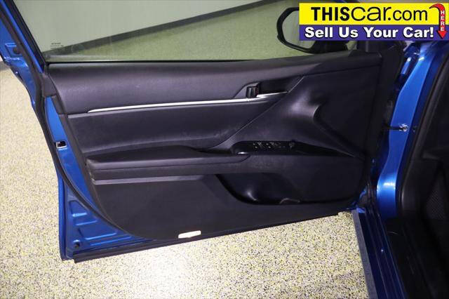 2019 Toyota Camry Hybrid LE