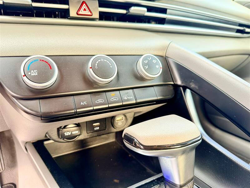 2022 Hyundai Elantra