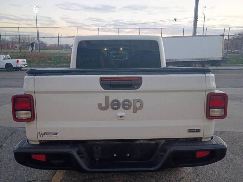 2021 Jeep Gladiator Overland