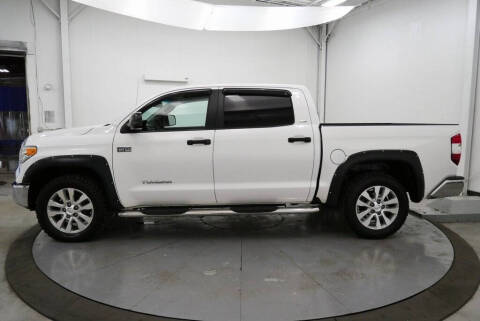 2017 Toyota Tundra SR5