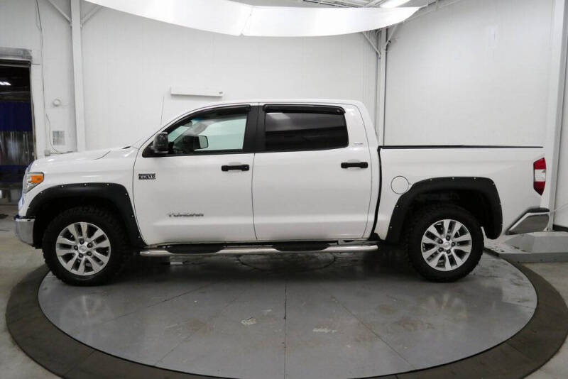 2017 Toyota Tundra SR5