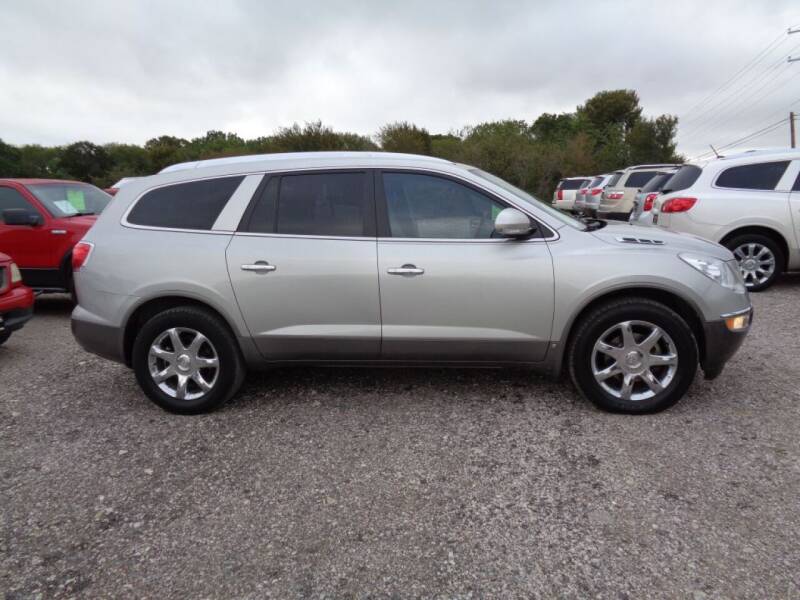 2008 Buick Enclave for sale at L & L Sales - V&R  FINANCE in Mexia TX