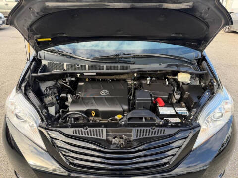 2014 Toyota Sienna L 7-Passenger