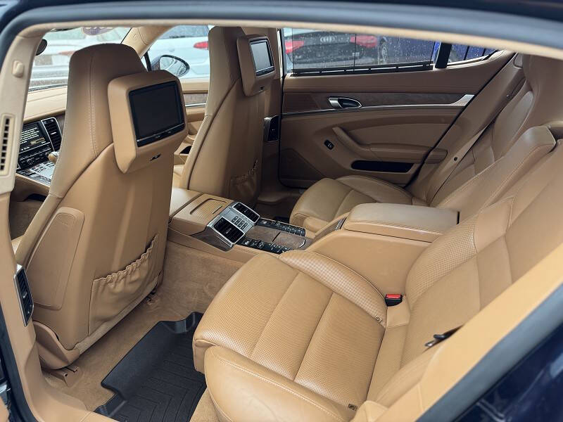 2015 Porsche Panamera 4S Executive