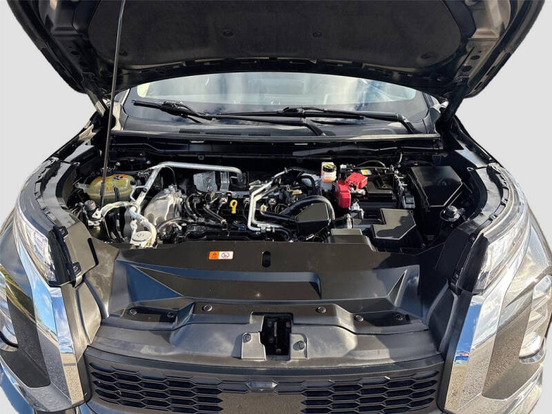 2023 Mitsubishi Outlander SE