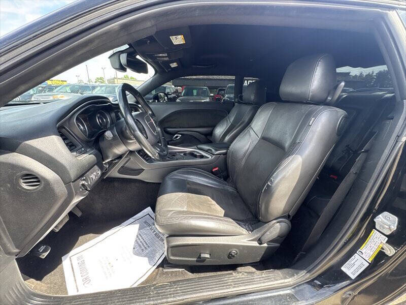 2015 Dodge Challenger SXT