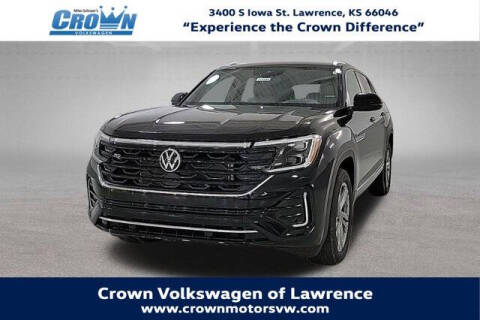 2024 Volkswagen Atlas Cross Sport for sale at Crown Automotive of Lawrence Kansas in Lawrence KS