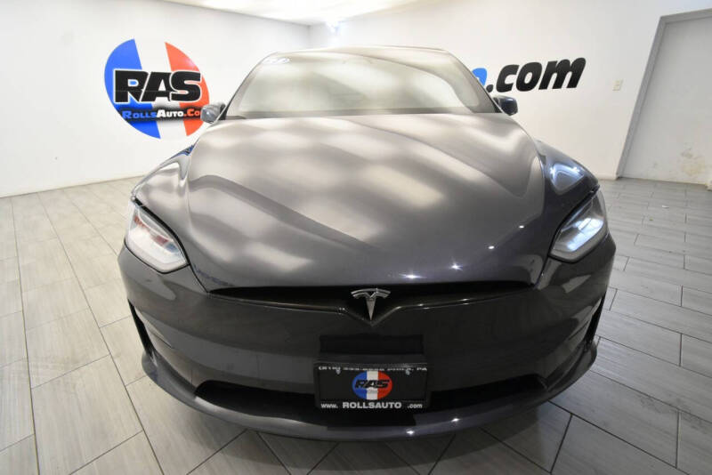2023 Tesla Model X Standard Range