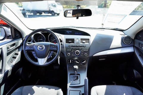 2012 Mazda MAZDA3 i Touring