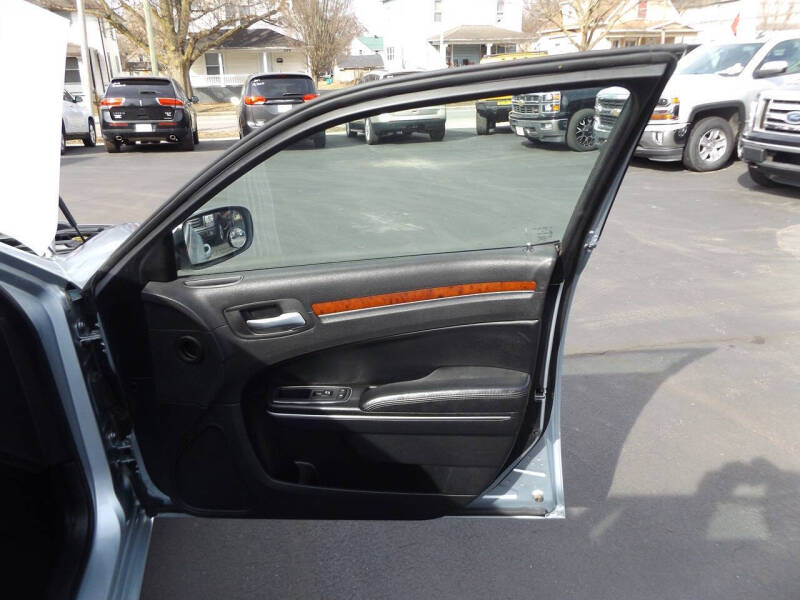 2013 Chrysler 300