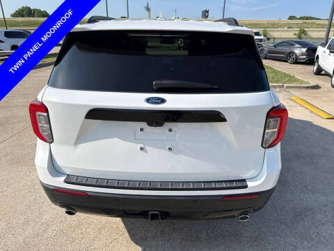 2023 Ford Explorer ST-Line