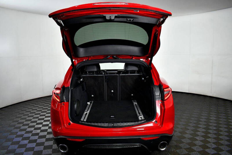 2019 Alfa Romeo Stelvio Ti Sport