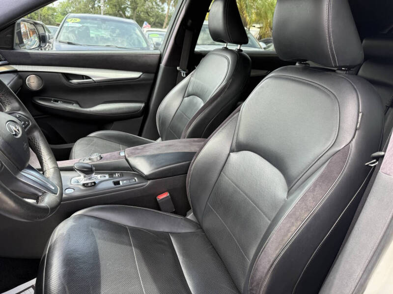 2019 Infiniti QX50 Essential
