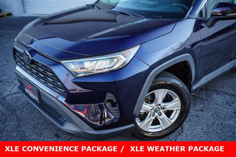 2020 Toyota RAV4 XLE