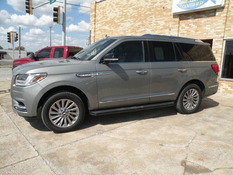 2019 Lincoln Navigator Base's photo