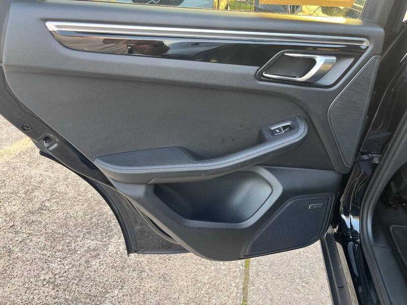 2017 Porsche Macan S