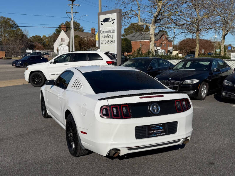 2014 Ford Mustang V6