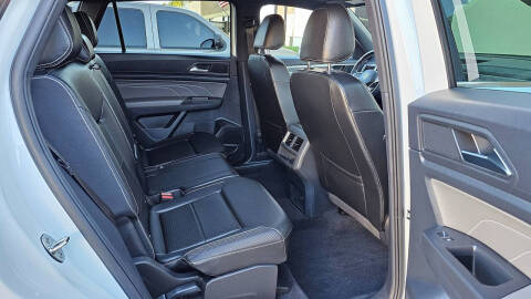 2023 Volkswagen Atlas Cross Sport SE