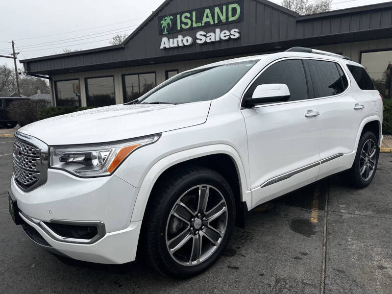 2017 GMC Acadia Denali