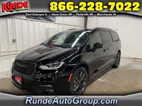 2024 Chrysler Pacifica for sale at Runde PreDriven in Hazel Green WI