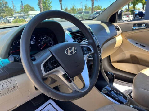 2014 Hyundai Accent GLS