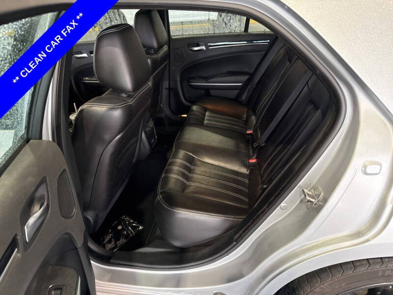 2023 Chrysler 300 S V6